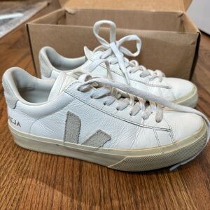 Women’s Veja Campo Sneakers